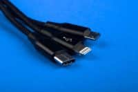Que tipo de cabo USB para celular você precisa