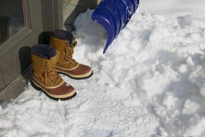 Como escolher as melhores botas para neve e viajar seguro no inverno