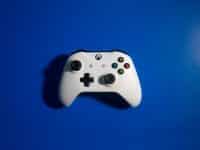 Imagen de quanto de armazenamento o Xbox Series X e S têm e quando vale a pena expandir?
